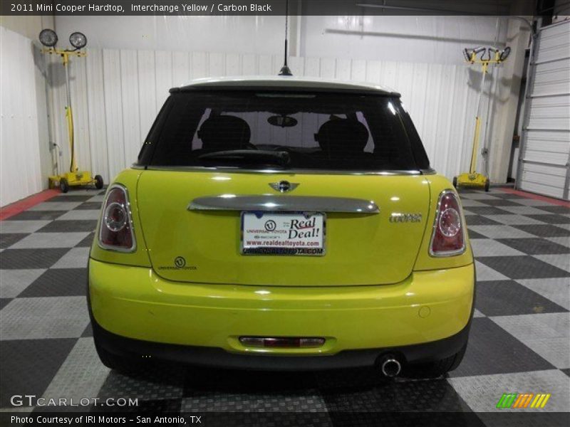 Interchange Yellow / Carbon Black 2011 Mini Cooper Hardtop