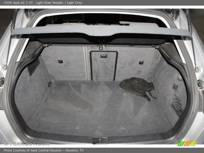 Light Silver Metallic / Light Grey 2006 Audi A3 2.0T