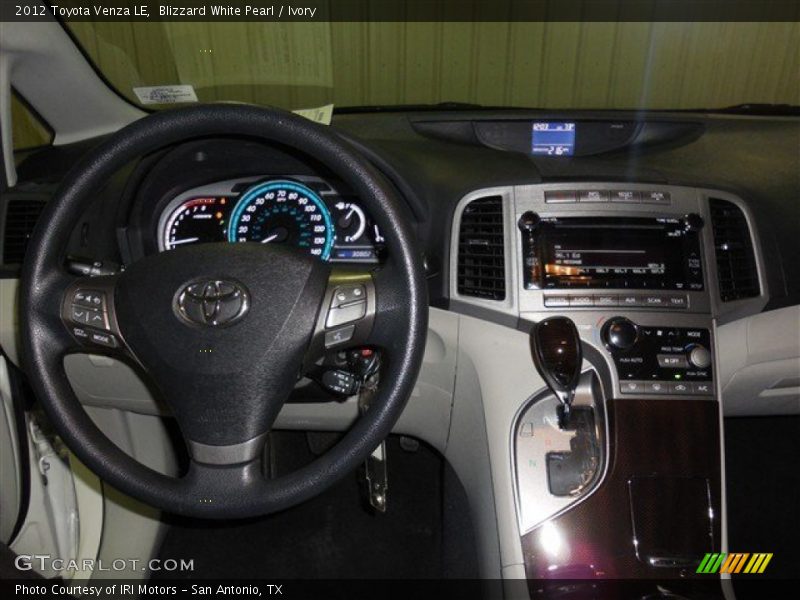 Blizzard White Pearl / Ivory 2012 Toyota Venza LE