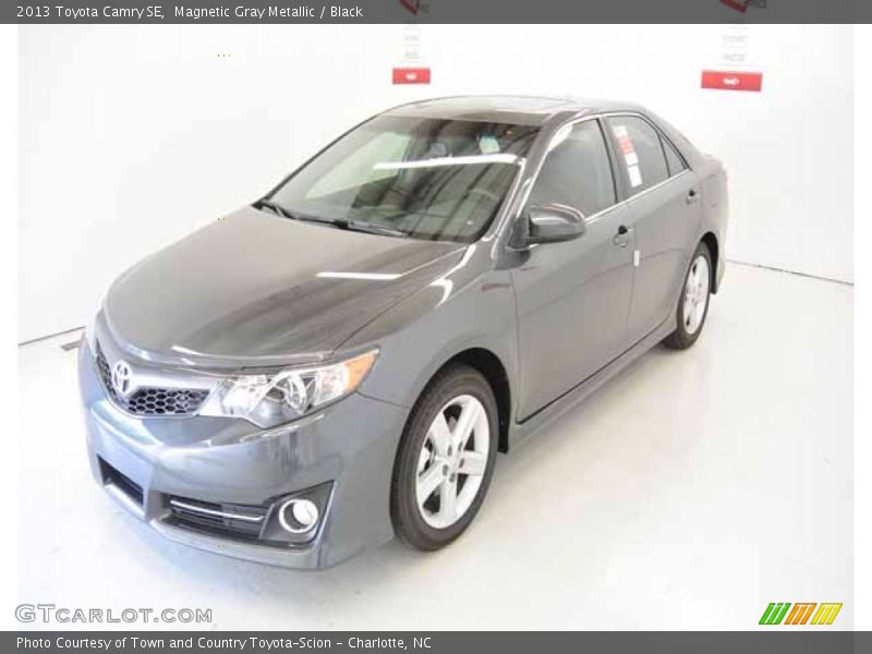 Magnetic Gray Metallic / Black 2013 Toyota Camry SE