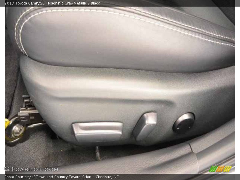 Magnetic Gray Metallic / Black 2013 Toyota Camry SE