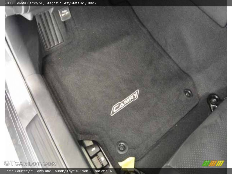 Magnetic Gray Metallic / Black 2013 Toyota Camry SE