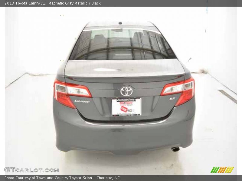Magnetic Gray Metallic / Black 2013 Toyota Camry SE