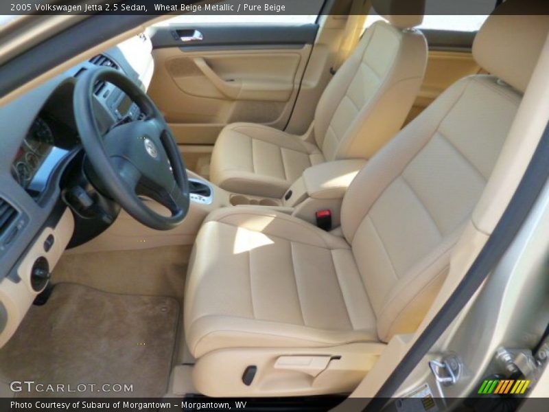 Wheat Beige Metallic / Pure Beige 2005 Volkswagen Jetta 2.5 Sedan