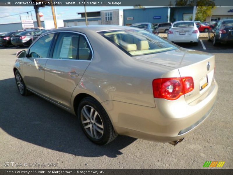 Wheat Beige Metallic / Pure Beige 2005 Volkswagen Jetta 2.5 Sedan