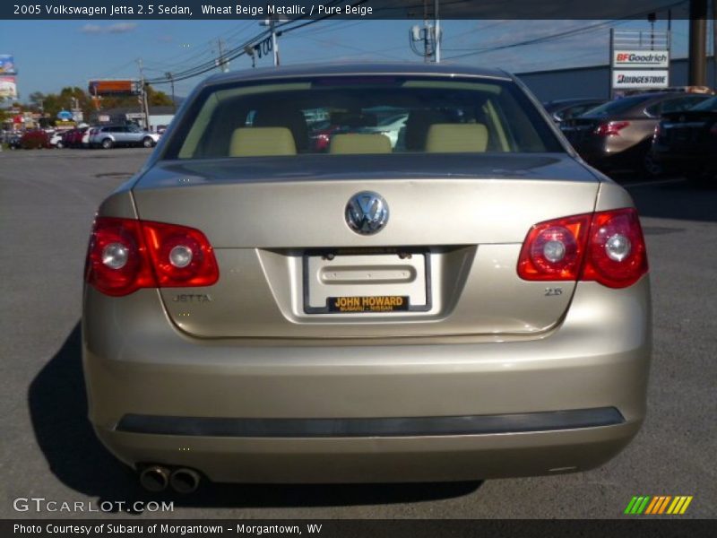 Wheat Beige Metallic / Pure Beige 2005 Volkswagen Jetta 2.5 Sedan