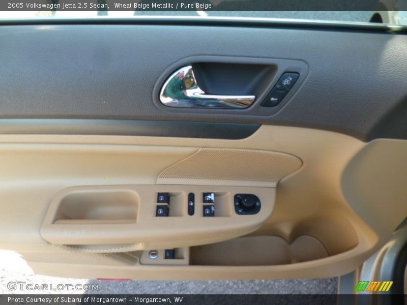 Wheat Beige Metallic / Pure Beige 2005 Volkswagen Jetta 2.5 Sedan