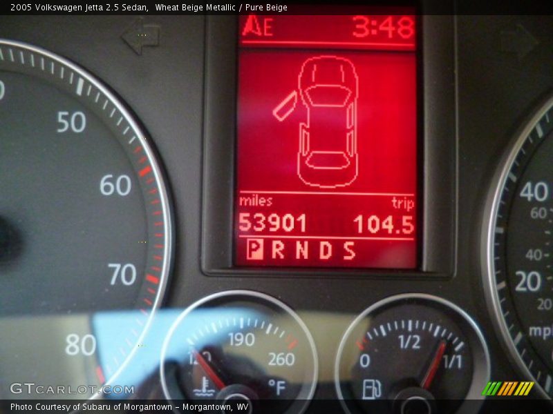 Wheat Beige Metallic / Pure Beige 2005 Volkswagen Jetta 2.5 Sedan