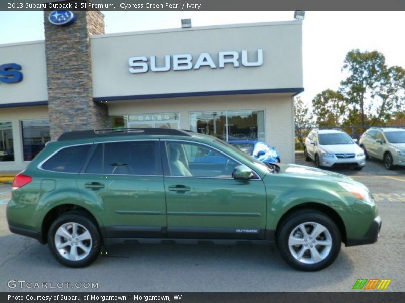 Cypress Green Pearl / Ivory 2013 Subaru Outback 2.5i Premium