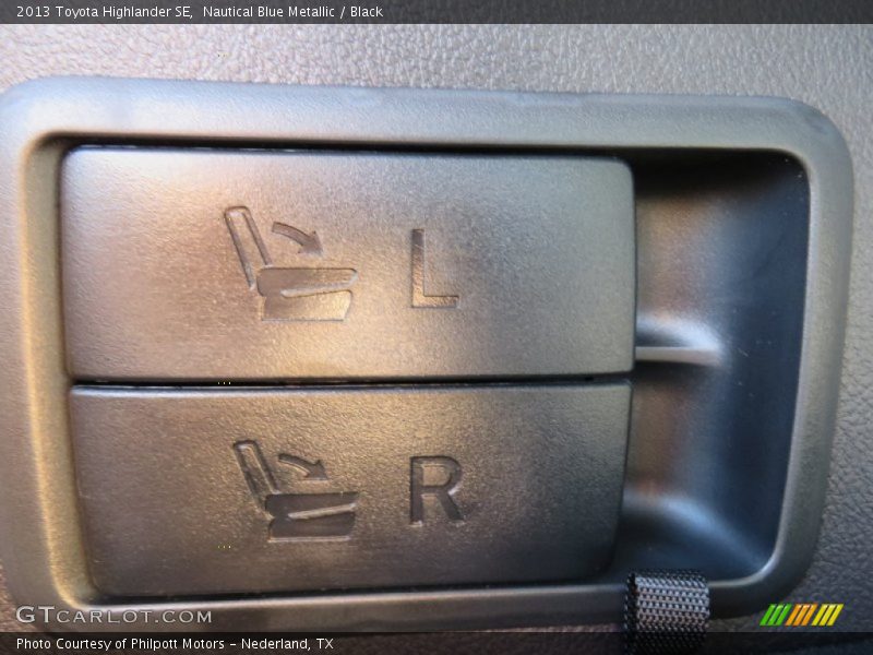 Nautical Blue Metallic / Black 2013 Toyota Highlander SE