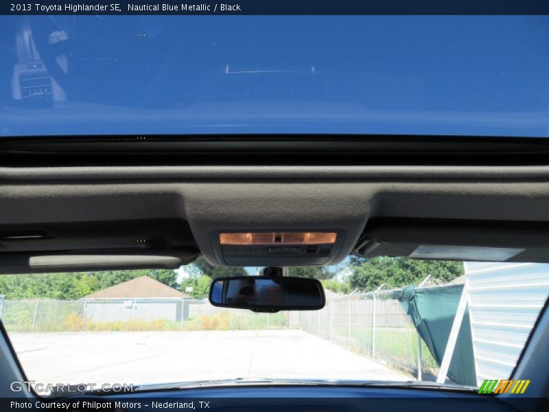 Nautical Blue Metallic / Black 2013 Toyota Highlander SE