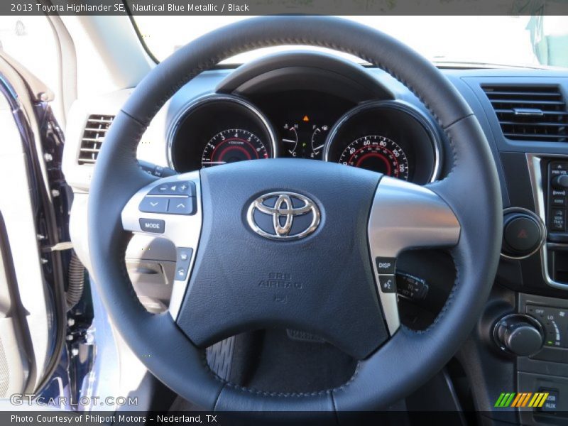 Nautical Blue Metallic / Black 2013 Toyota Highlander SE