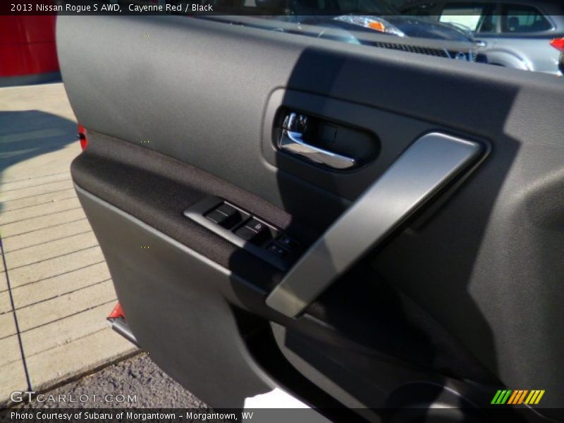 Cayenne Red / Black 2013 Nissan Rogue S AWD