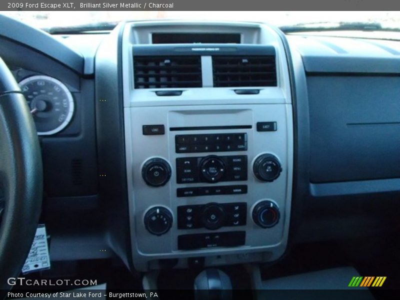 Brilliant Silver Metallic / Charcoal 2009 Ford Escape XLT