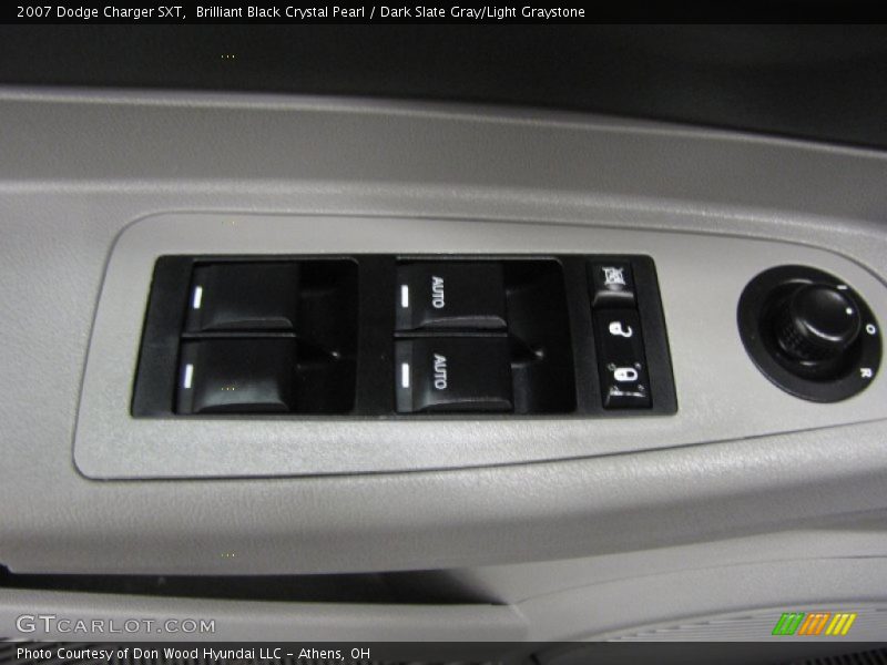 Brilliant Black Crystal Pearl / Dark Slate Gray/Light Graystone 2007 Dodge Charger SXT