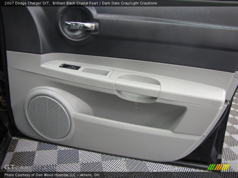 Brilliant Black Crystal Pearl / Dark Slate Gray/Light Graystone 2007 Dodge Charger SXT