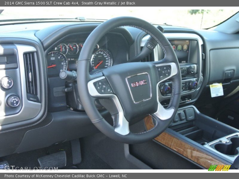 Dashboard of 2014 Sierra 1500 SLT Crew Cab 4x4