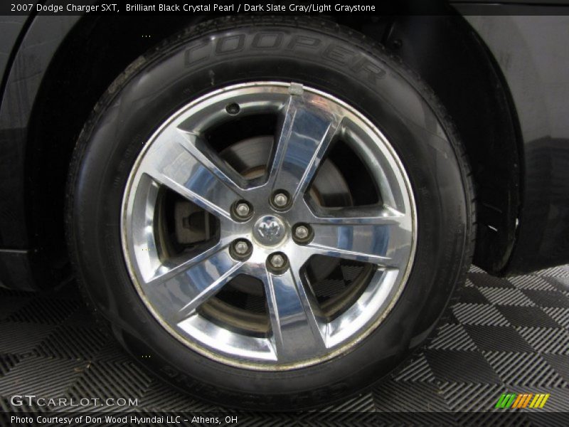 Brilliant Black Crystal Pearl / Dark Slate Gray/Light Graystone 2007 Dodge Charger SXT