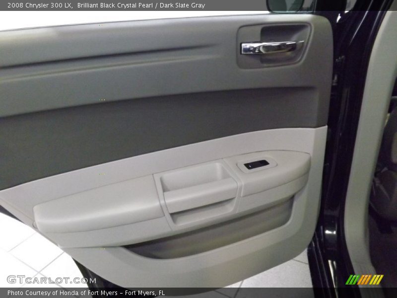 Brilliant Black Crystal Pearl / Dark Slate Gray 2008 Chrysler 300 LX