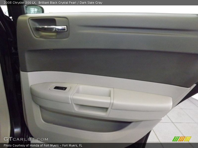 Brilliant Black Crystal Pearl / Dark Slate Gray 2008 Chrysler 300 LX