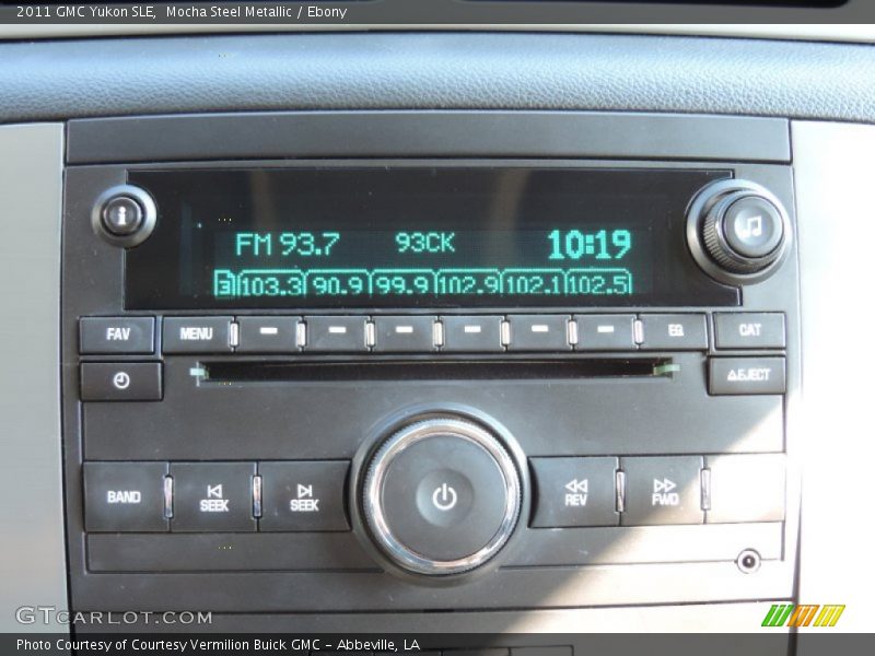 Mocha Steel Metallic / Ebony 2011 GMC Yukon SLE