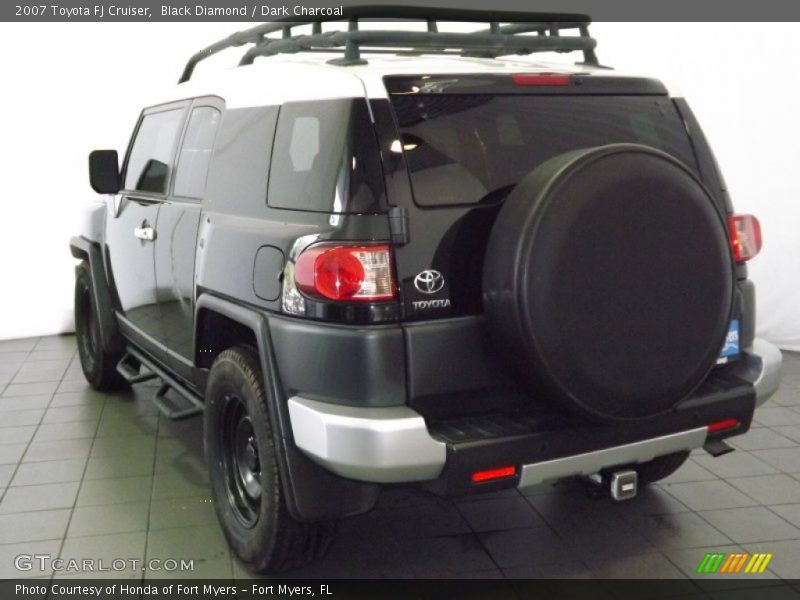Black Diamond / Dark Charcoal 2007 Toyota FJ Cruiser