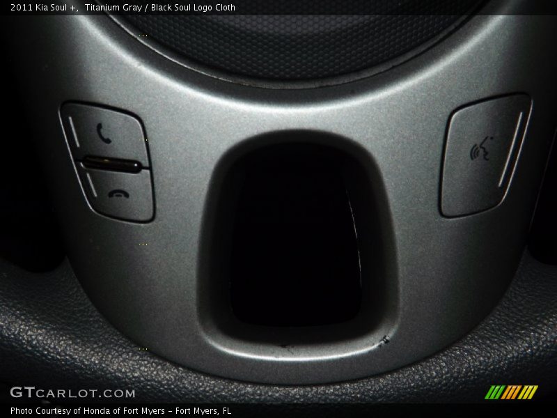 Titanium Gray / Black Soul Logo Cloth 2011 Kia Soul +
