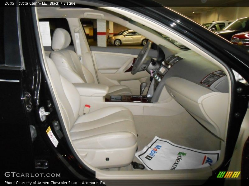 Black / Bisque 2009 Toyota Camry LE