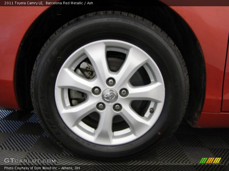 Barcelona Red Metallic / Ash 2011 Toyota Camry LE