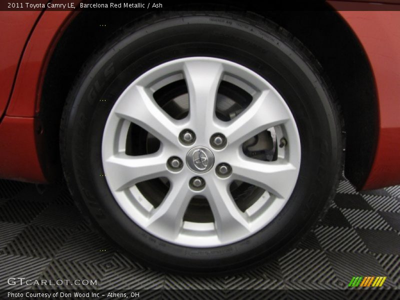Barcelona Red Metallic / Ash 2011 Toyota Camry LE