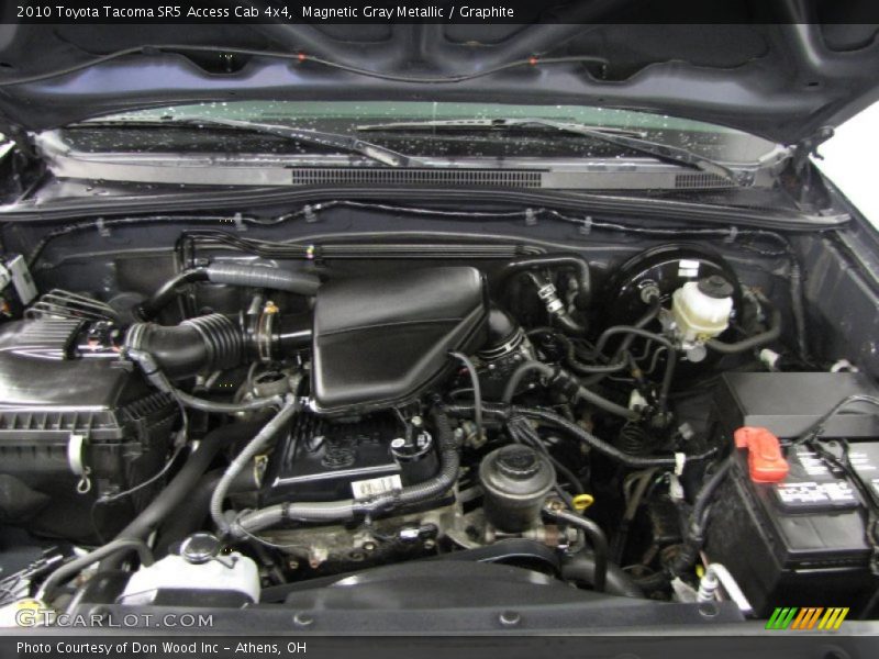 Magnetic Gray Metallic / Graphite 2010 Toyota Tacoma SR5 Access Cab 4x4