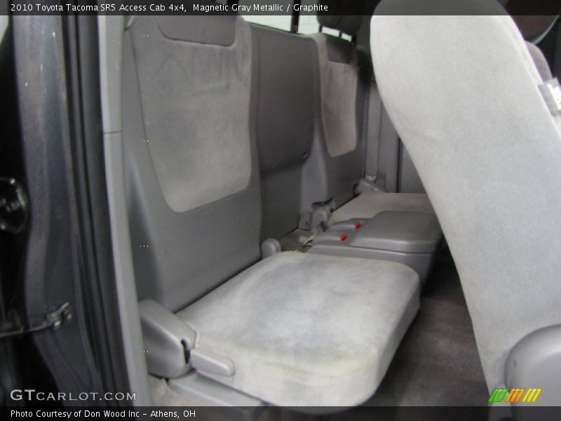 Magnetic Gray Metallic / Graphite 2010 Toyota Tacoma SR5 Access Cab 4x4
