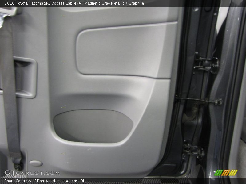 Magnetic Gray Metallic / Graphite 2010 Toyota Tacoma SR5 Access Cab 4x4