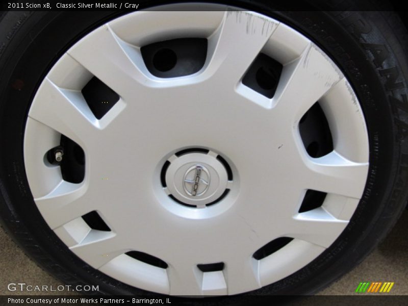 Classic Silver Metallic / Gray 2011 Scion xB