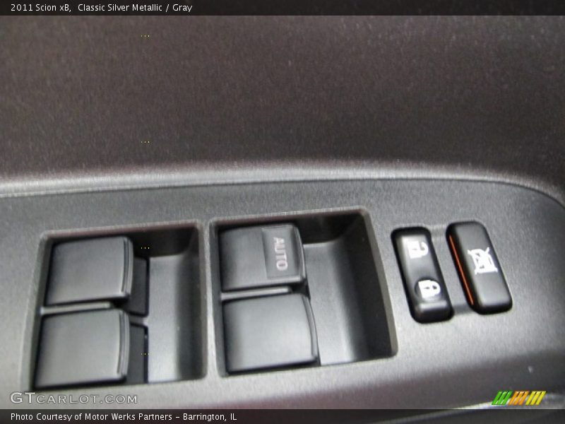Classic Silver Metallic / Gray 2011 Scion xB