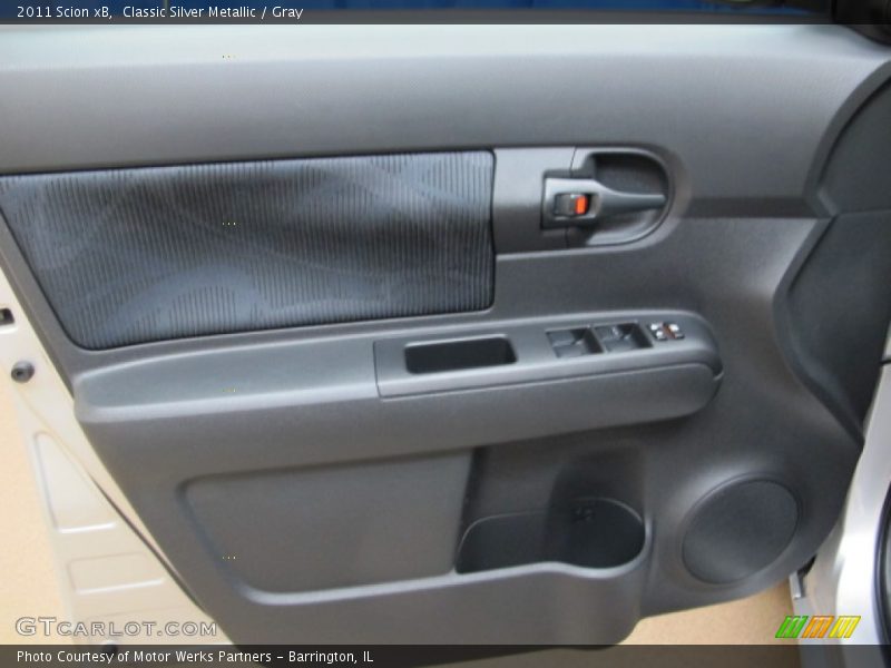 Classic Silver Metallic / Gray 2011 Scion xB