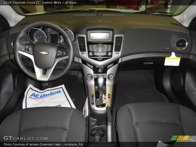 Summit White / Jet Black 2014 Chevrolet Cruze LT