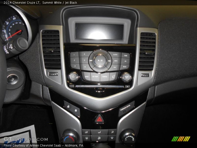 Summit White / Jet Black 2014 Chevrolet Cruze LT