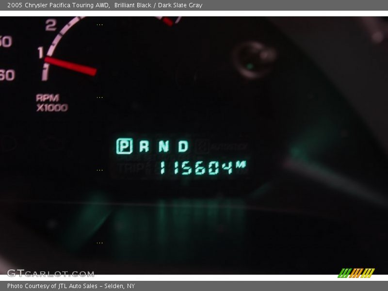 Brilliant Black / Dark Slate Gray 2005 Chrysler Pacifica Touring AWD