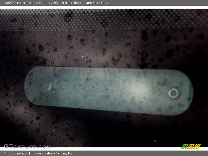 Brilliant Black / Dark Slate Gray 2005 Chrysler Pacifica Touring AWD