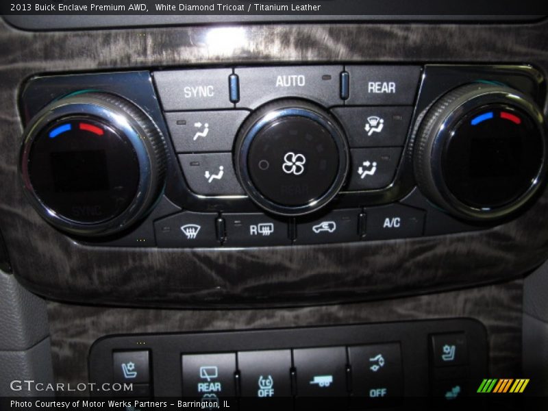 Controls of 2013 Enclave Premium AWD