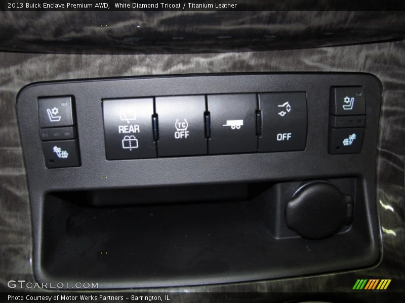 Controls of 2013 Enclave Premium AWD