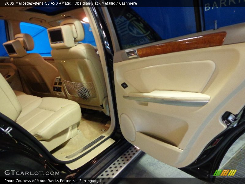 Obsidian Black Metallic / Cashmere 2009 Mercedes-Benz GL 450 4Matic