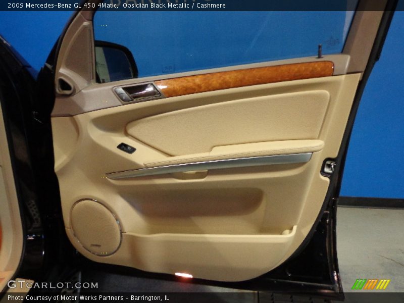 Obsidian Black Metallic / Cashmere 2009 Mercedes-Benz GL 450 4Matic