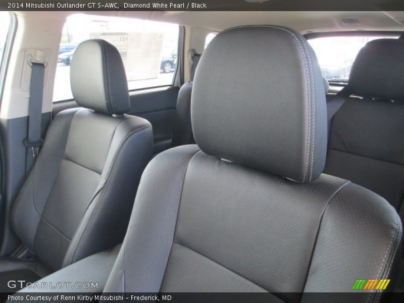 Diamond White Pearl / Black 2014 Mitsubishi Outlander GT S-AWC