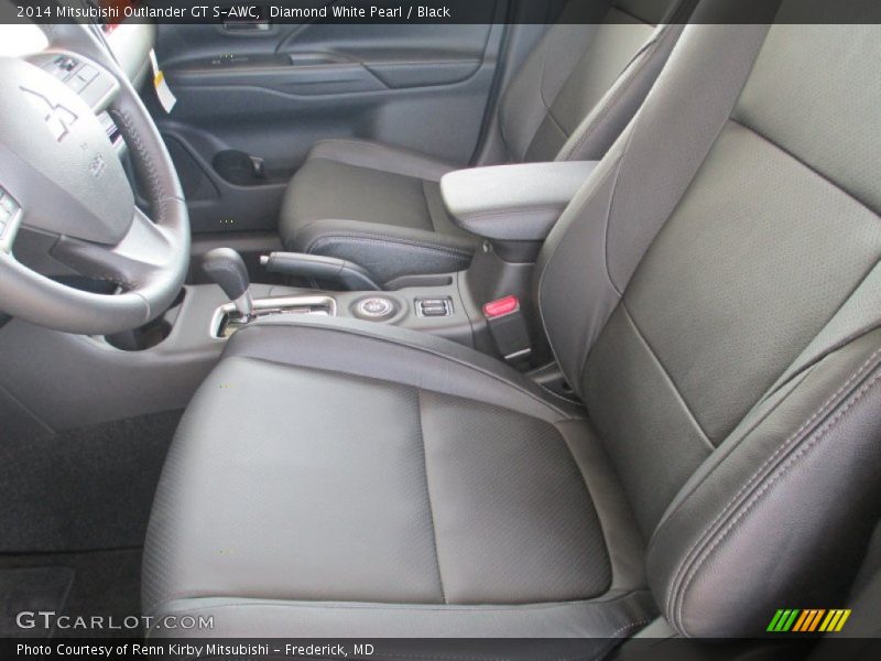 Diamond White Pearl / Black 2014 Mitsubishi Outlander GT S-AWC