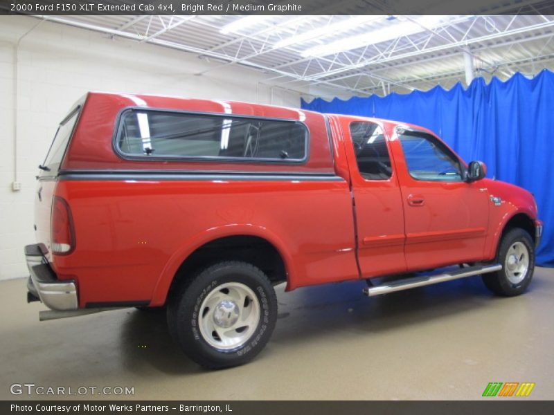 Bright Red / Medium Graphite 2000 Ford F150 XLT Extended Cab 4x4