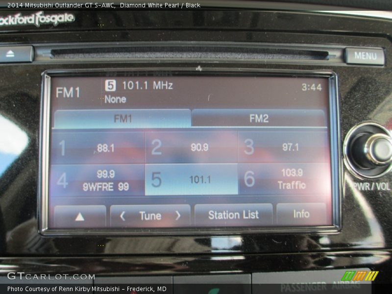 Diamond White Pearl / Black 2014 Mitsubishi Outlander GT S-AWC