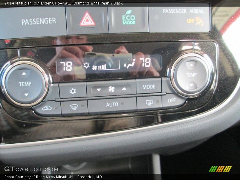 Diamond White Pearl / Black 2014 Mitsubishi Outlander GT S-AWC