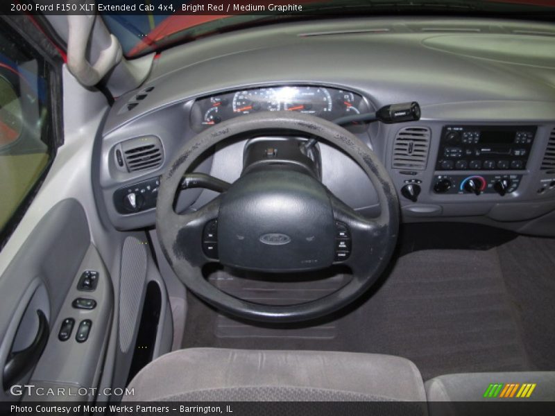 Bright Red / Medium Graphite 2000 Ford F150 XLT Extended Cab 4x4